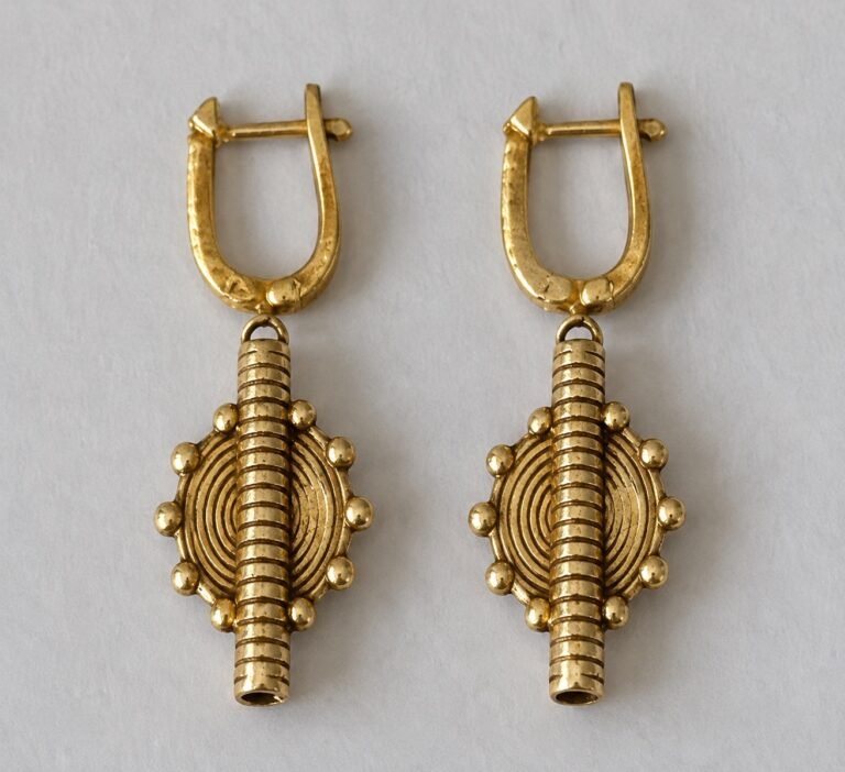 Boucles d’oreilles TUMI, collection TUMI, SYKA